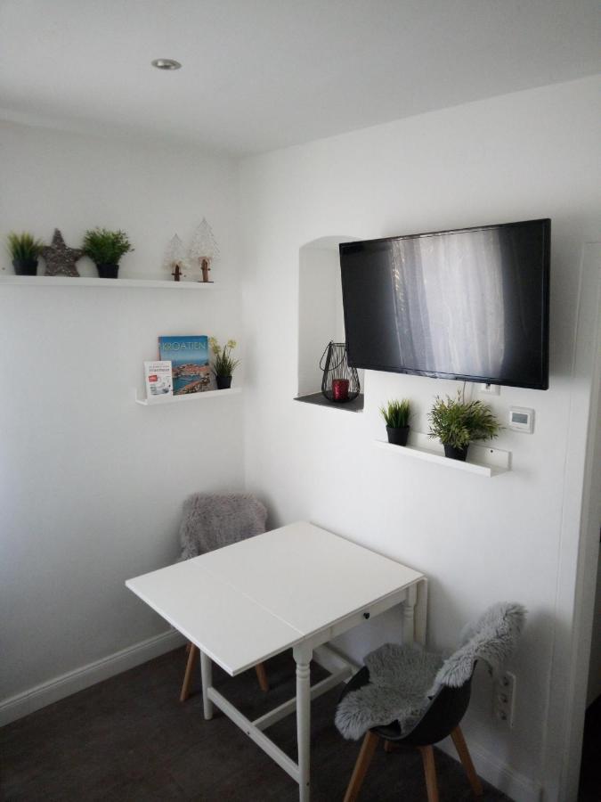Gemuetliche 1 Zimmer Ferienwohnung Людвігсбург Екстер'єр фото